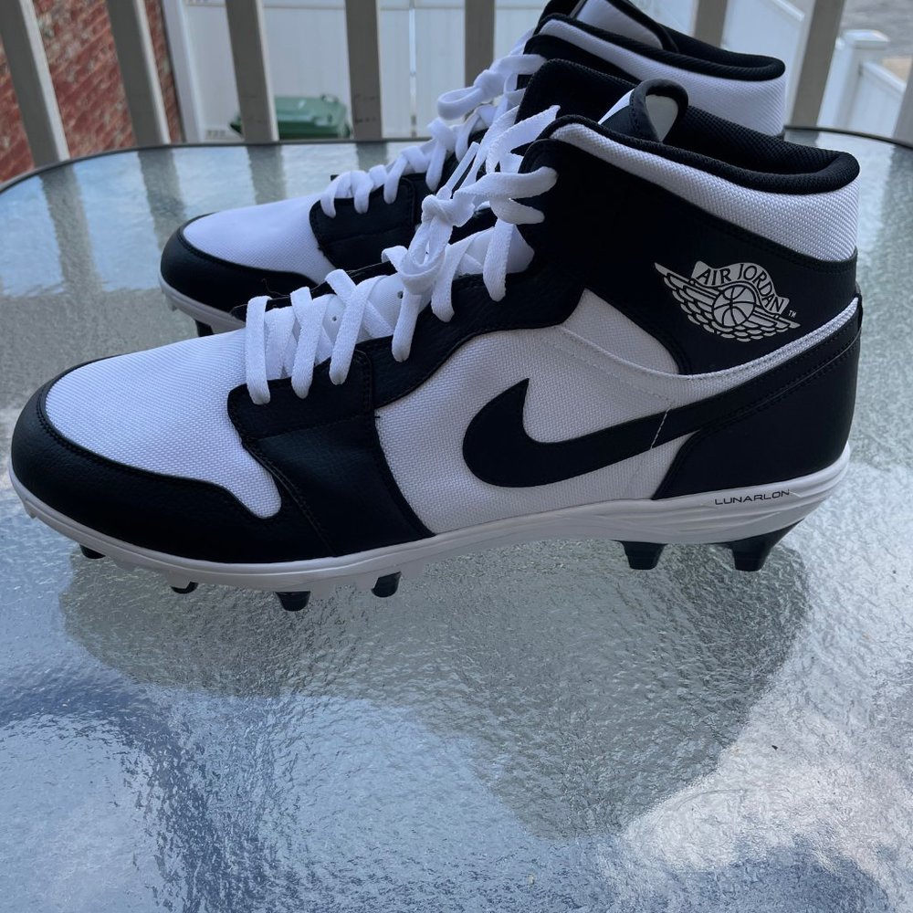 Men's Air Jordan 1 Mid Football Cleats Size 18 New